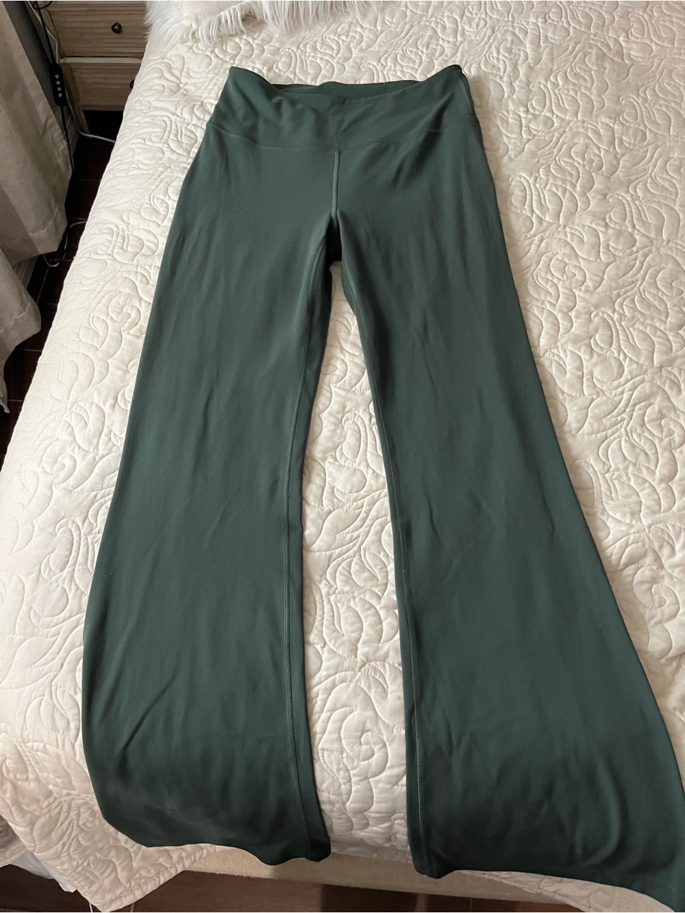 Lululemon Groove Super-High-Rise Flared Pant Nulu Sz 10